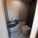 Va De Vans Otel